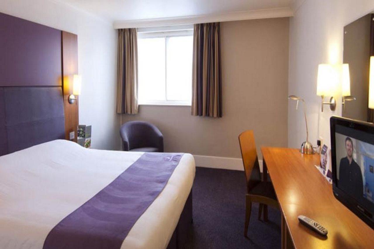 Premier Inn Worthing Seafront Kültér fotó